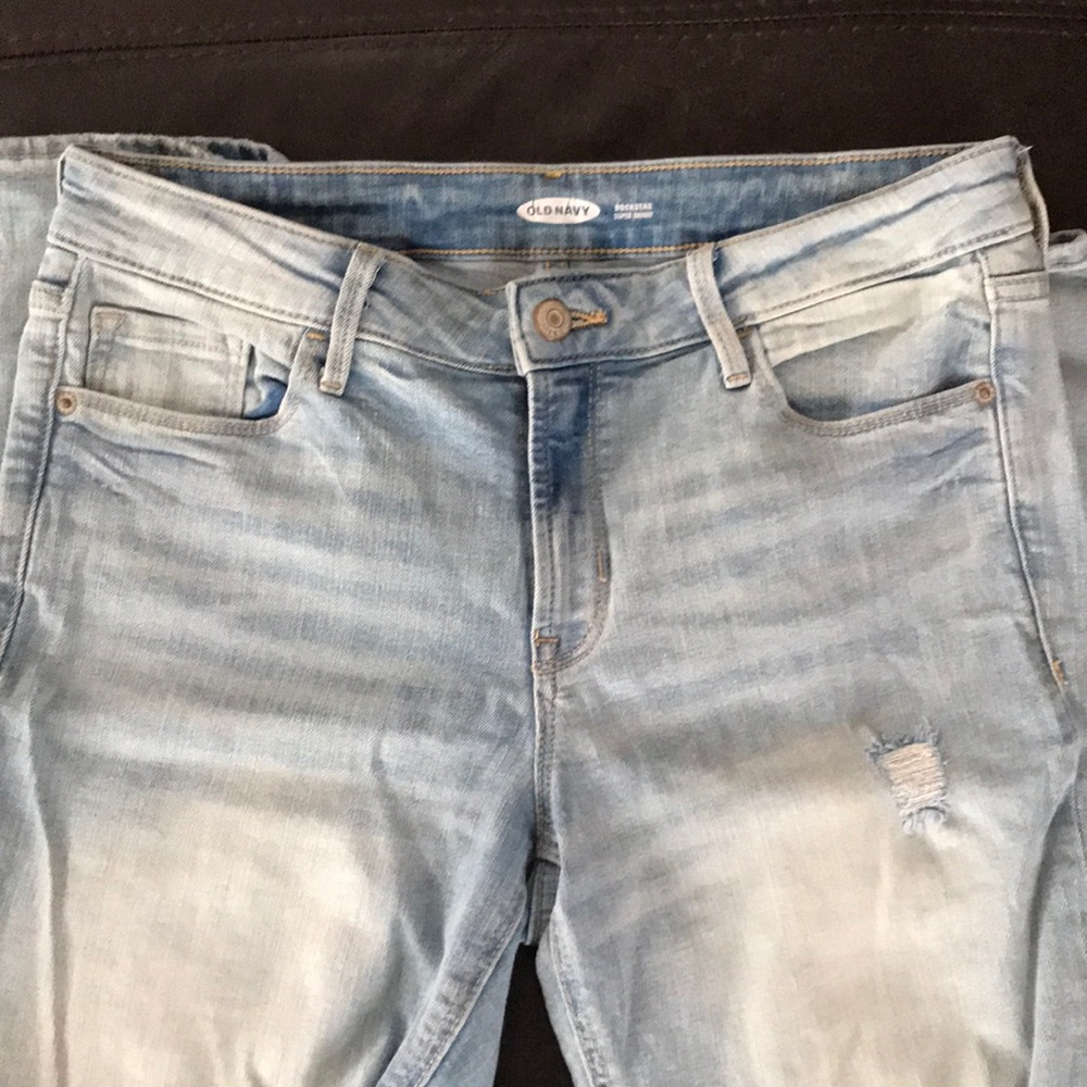 Old Navy Rockstar Super Skinny Ripped Jeans